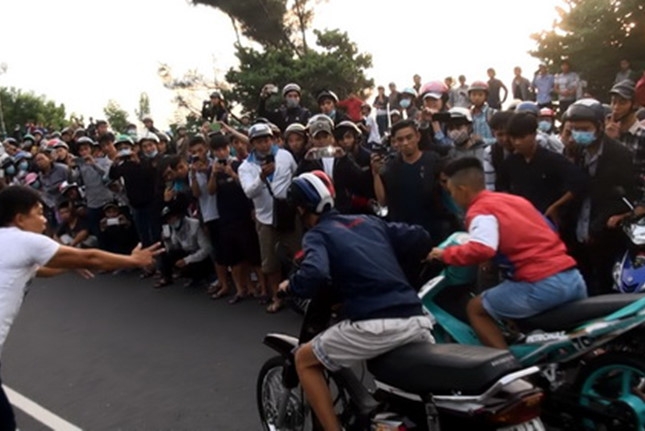 Mức xử phạt đối với người đua xe trái phép tại Hồ Chí Minh